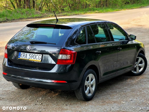 Skoda RAPID 1.2 TSI Active - 10