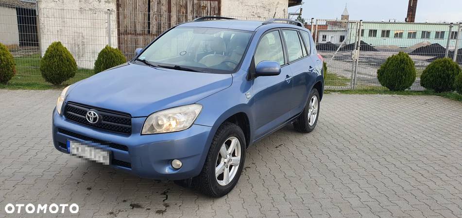 Toyota RAV4 2.2 D-4D Prestige - 11