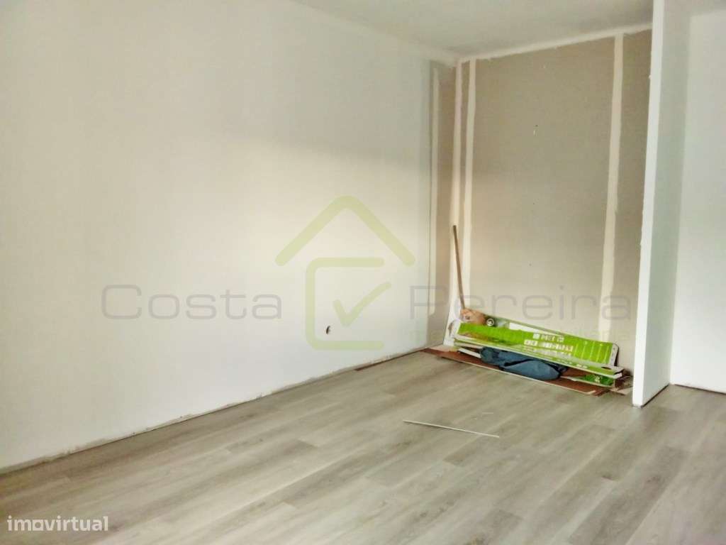 Moradia T3 com espaço exterior-7