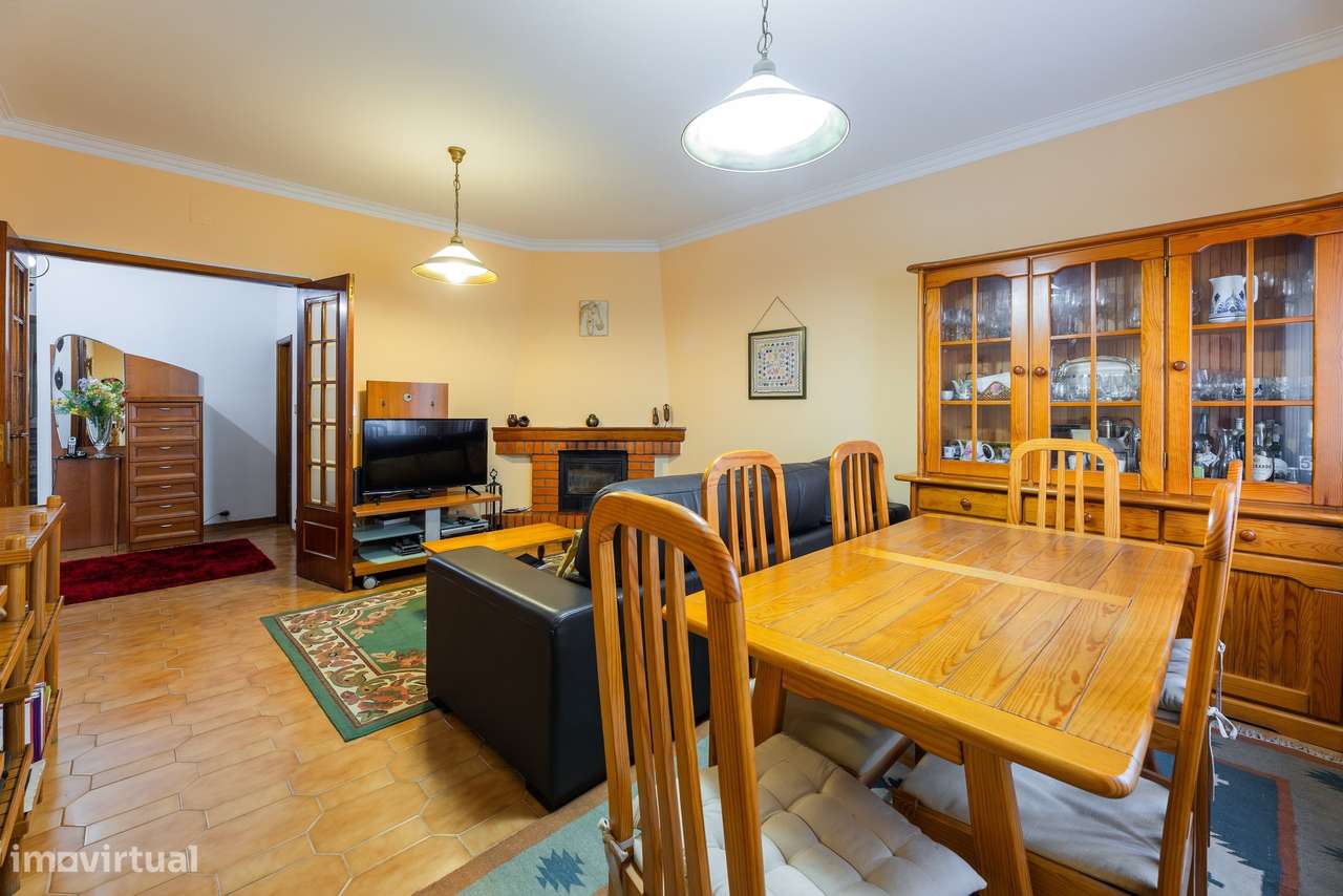 Apartamento T2 Duplex, em S. Vicente - Braga-7