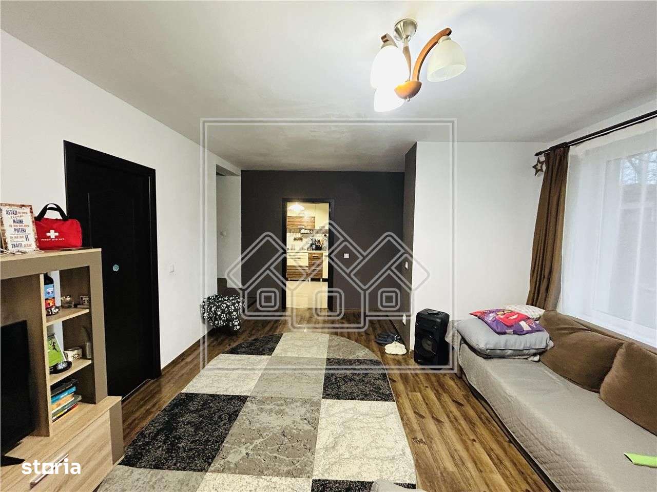 Casa tip duplex, cu teren de 270 mp, zona Turnisor-2