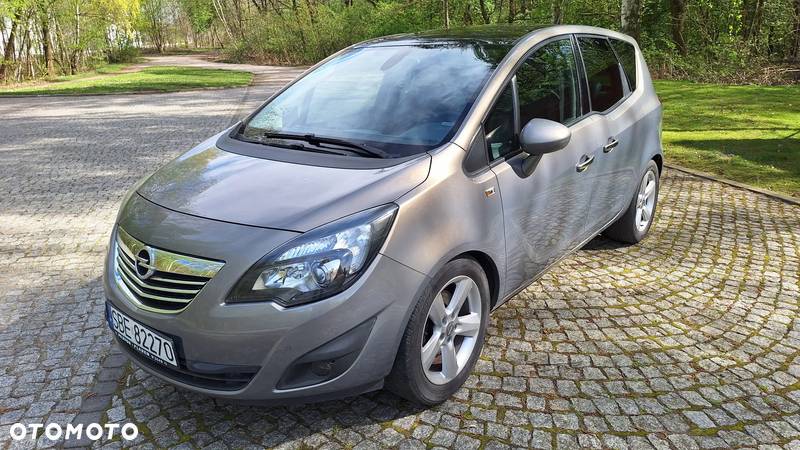 Opel Meriva 1.7 CDTI Cosmo - 1