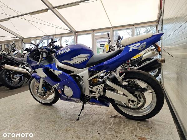 Yamaha R6 - 19