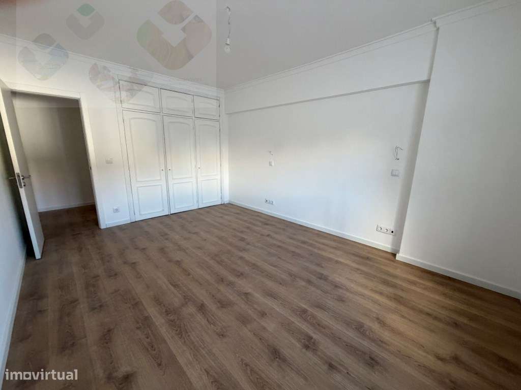 T2 REMODELADO COM TERRAÇO PRIVATIVO 555M2-20