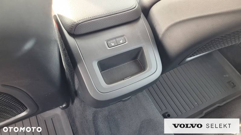 Volvo V60 Cross Country - 16