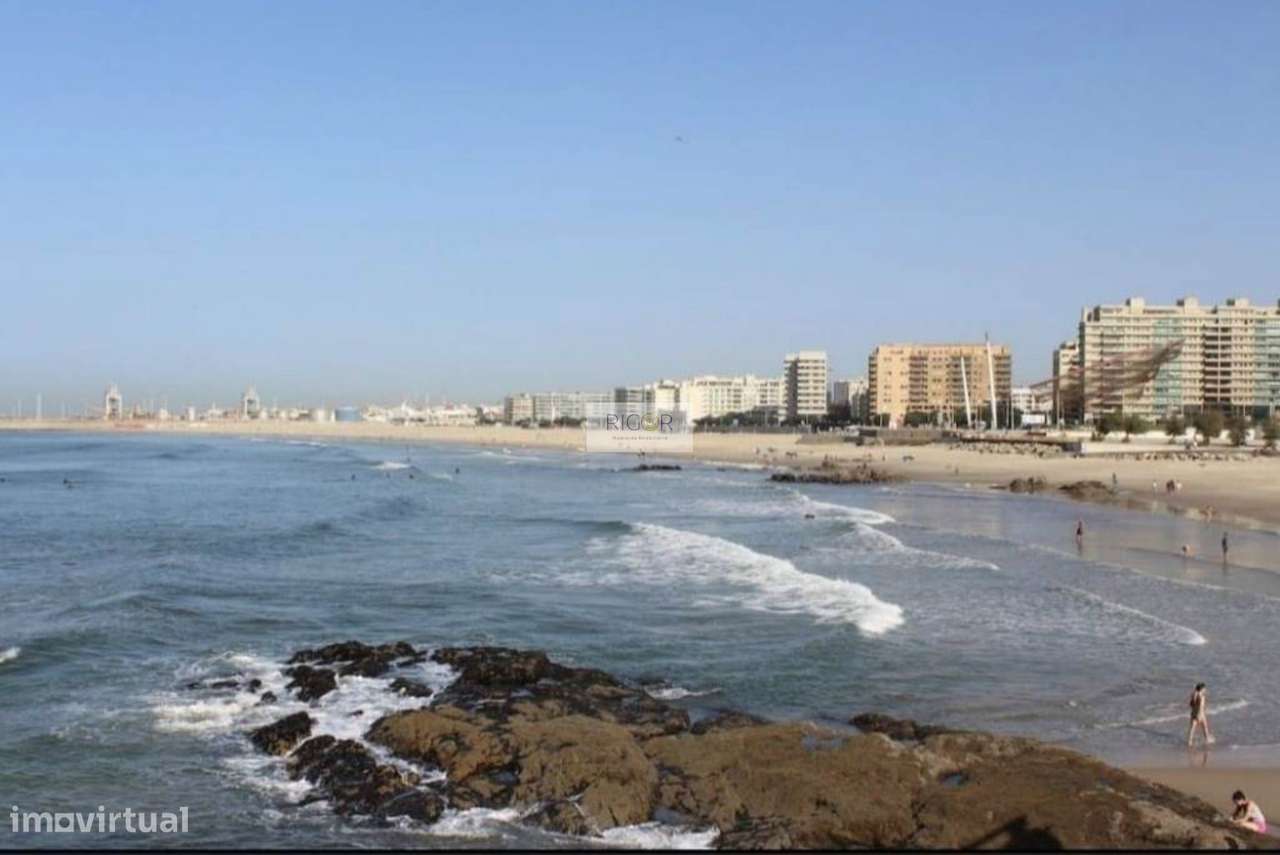 Apartamento T1 com jardim de a 300mts da praia de Matosinhos-13