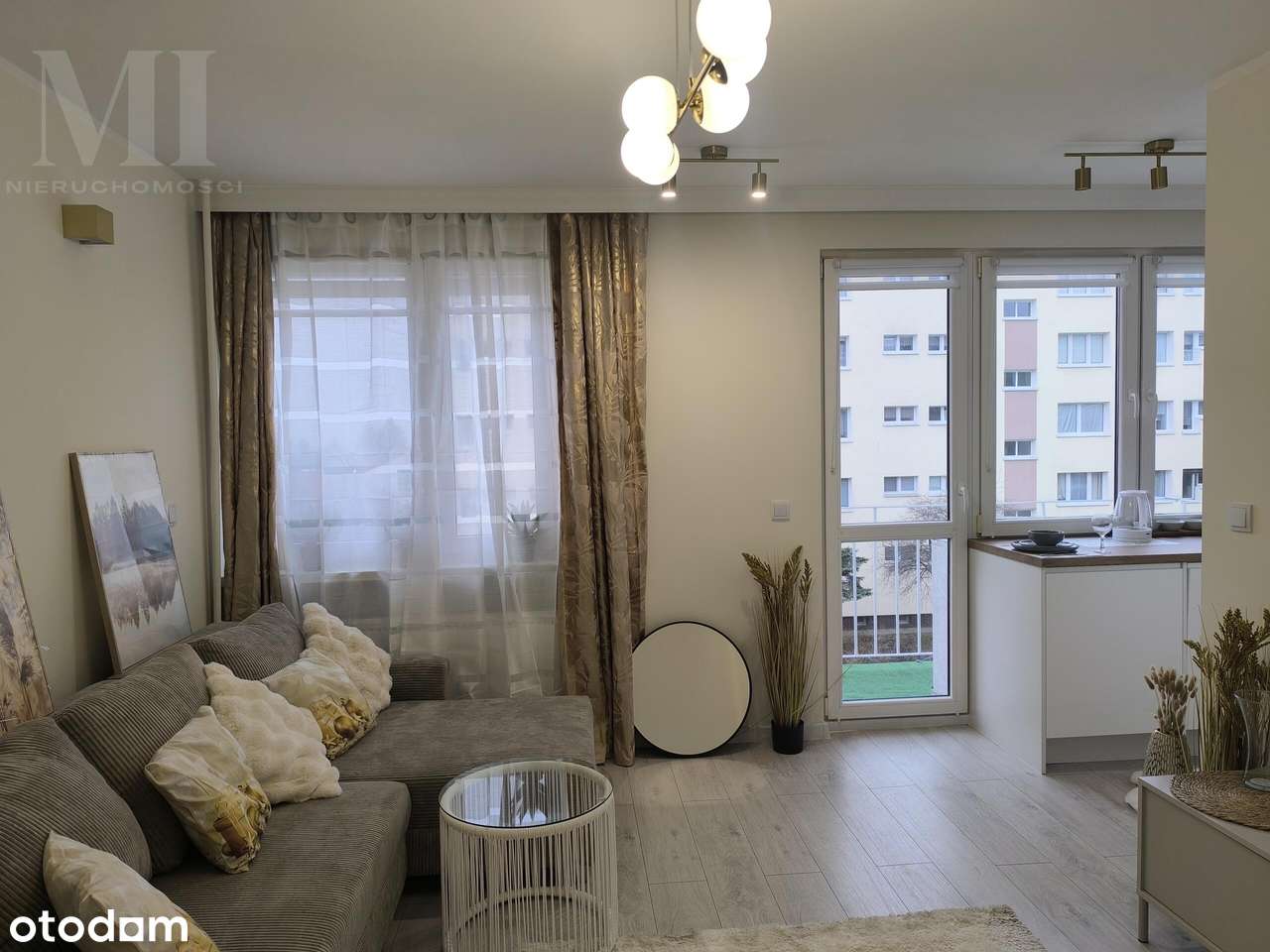 Mieszkanie - kawalerka z balkonem w Koninie-2