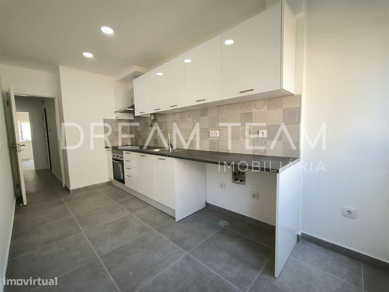 Apartamento T2, Alto do Seixalinho - Barreiro-13