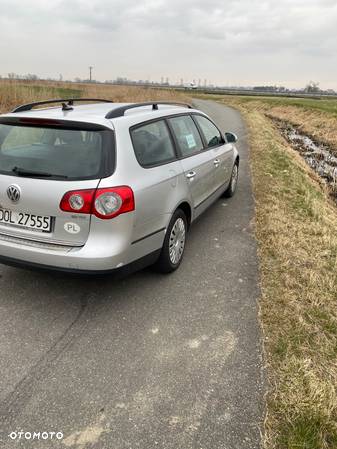 Volkswagen Passat 2.0 TDI Trendline - 6