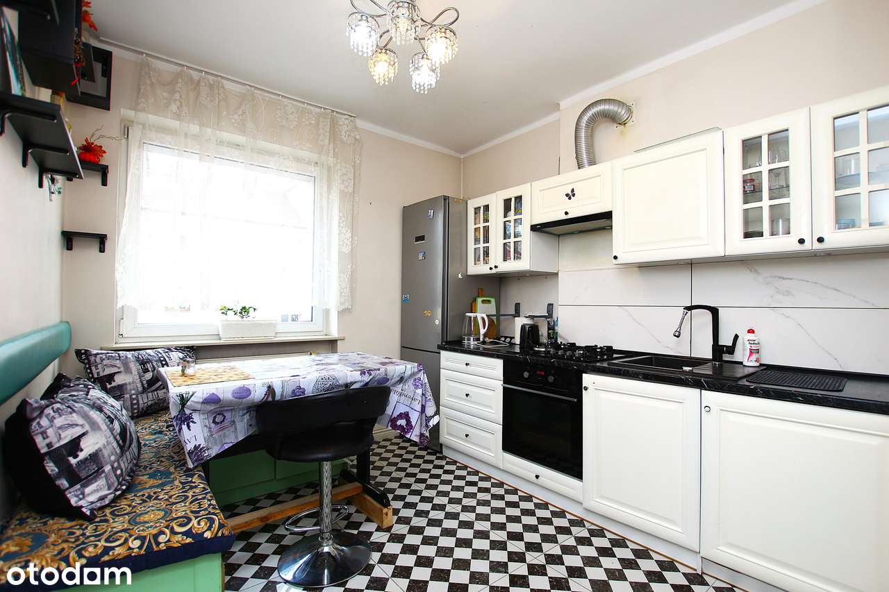 Dwa pokoje w dobrym stanie z możliwością zakupu garażu.-0