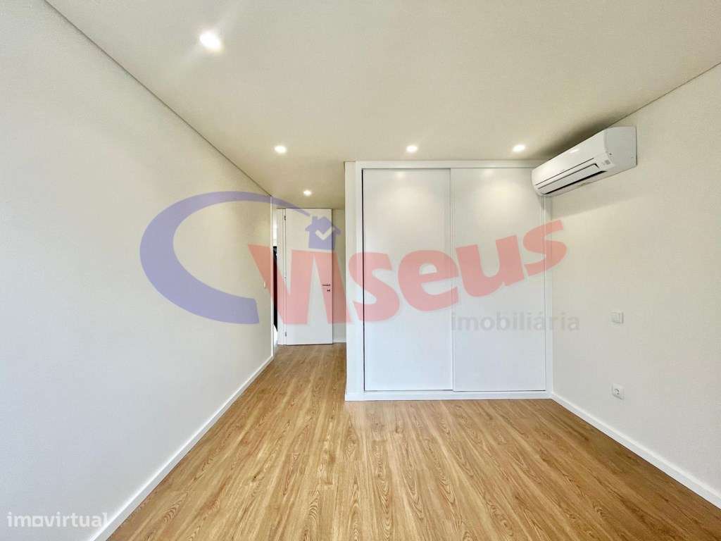 Apartamento T3 Penthouse Coimbrões-19