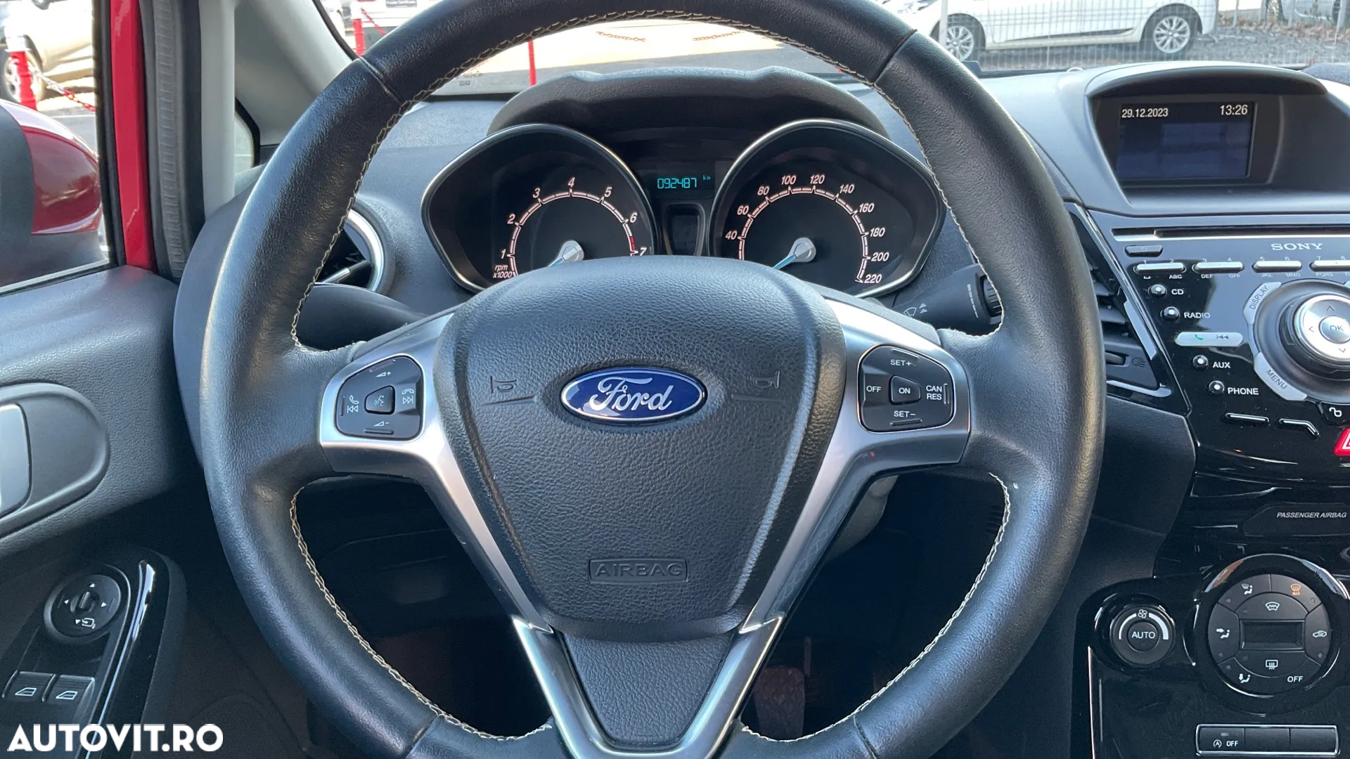 Ford Fiesta 1.0 EcoBoost Titanium - 16