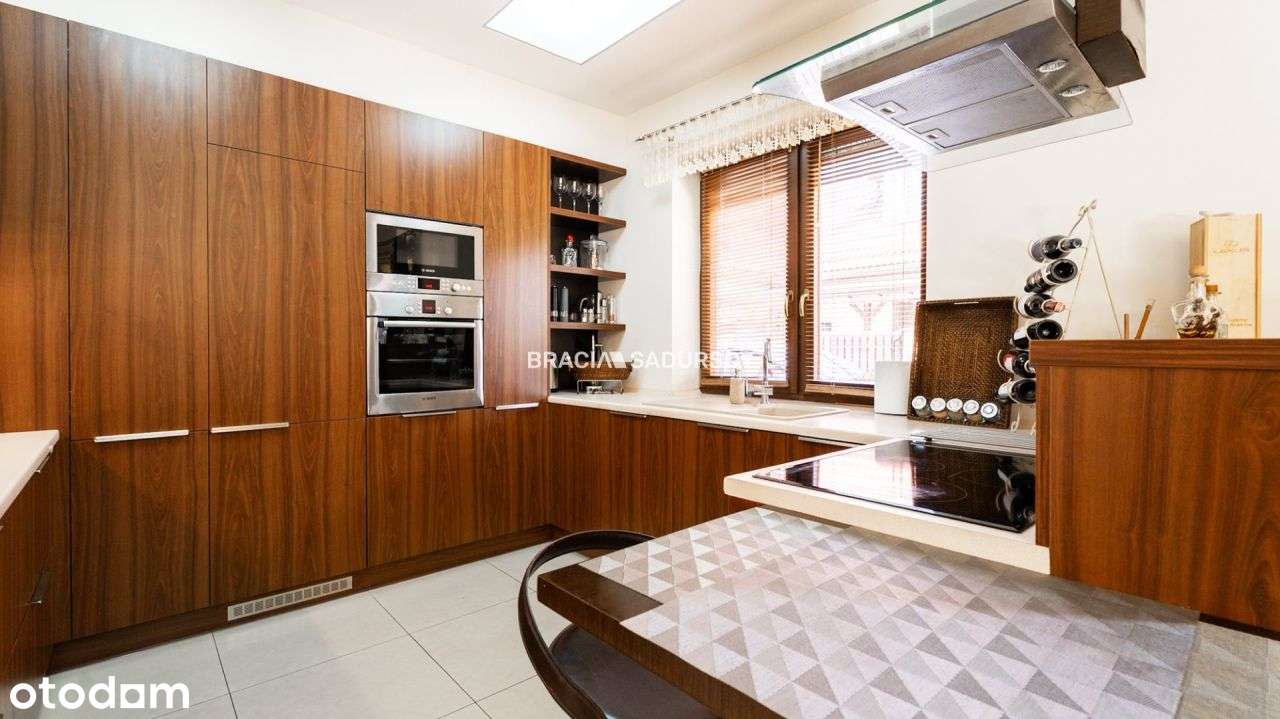 Piękny, klimatyczny dom w doskonałej lokalizacji - Pełny obrazek: 5/20