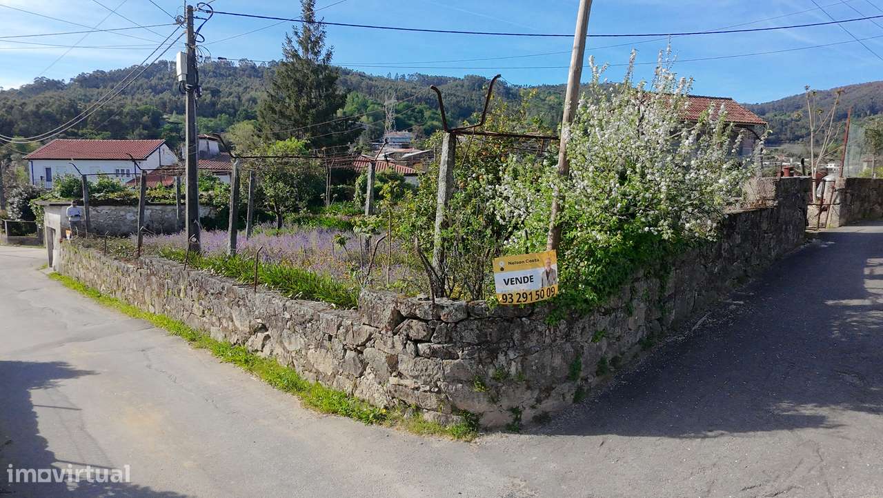 Ruína com Terreno Urbano de 600 m² em Longos – a 10 min de Braga-7