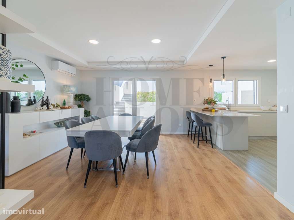 Moradia T3 em Caneças, com excelente jardim e garagem-6