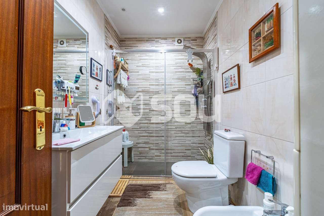 Apartamento T2 na Senhora da Hora-11
