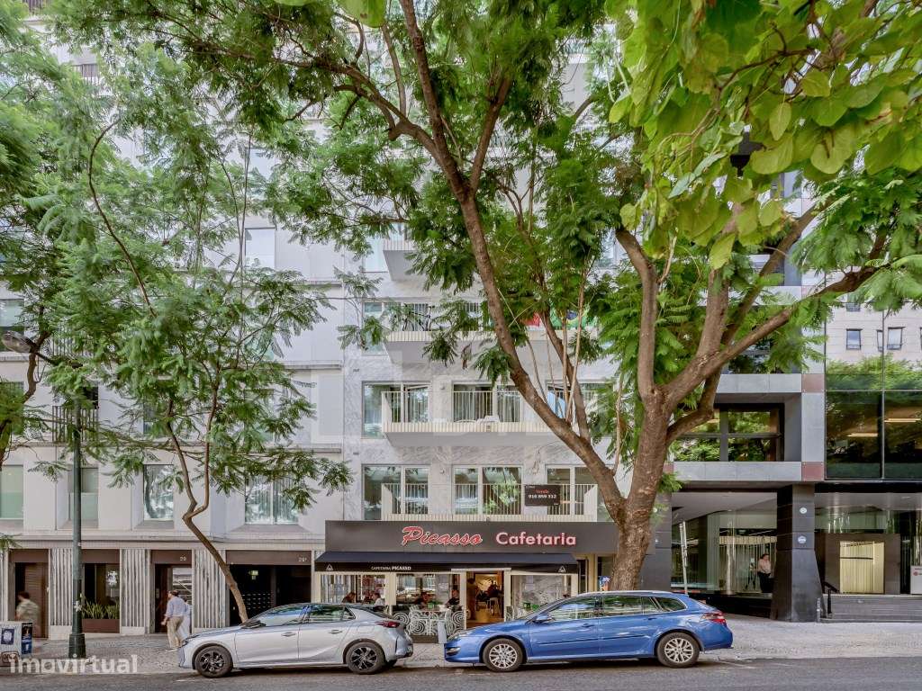 Apartamento T1 com varanda, junto à Avenida da Liberdade-19