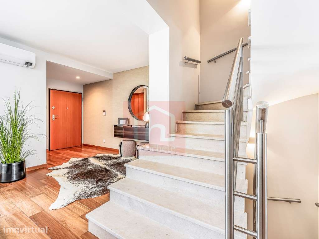 Moradia T4 geminada + Rooftoop em Alcochete - Grande imagem: 3/55