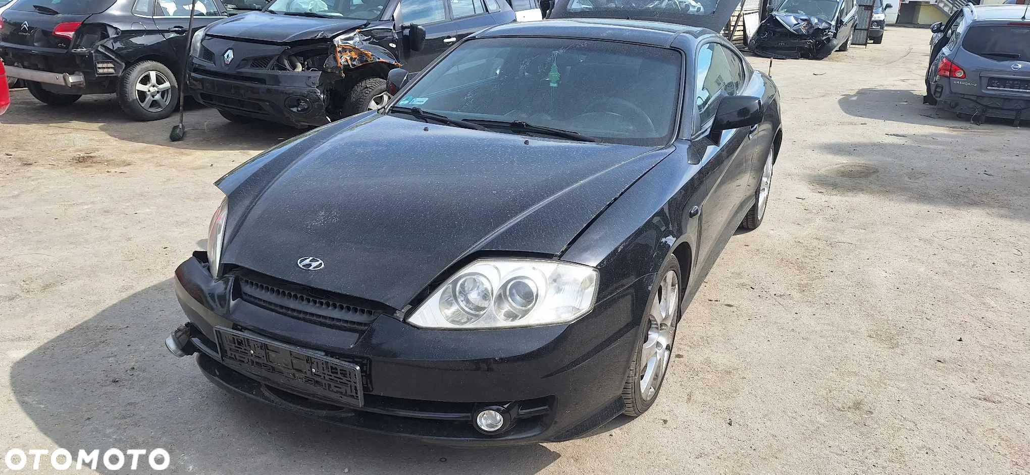 Hyundai Coupe II EB maska pokrywa silnika - 1