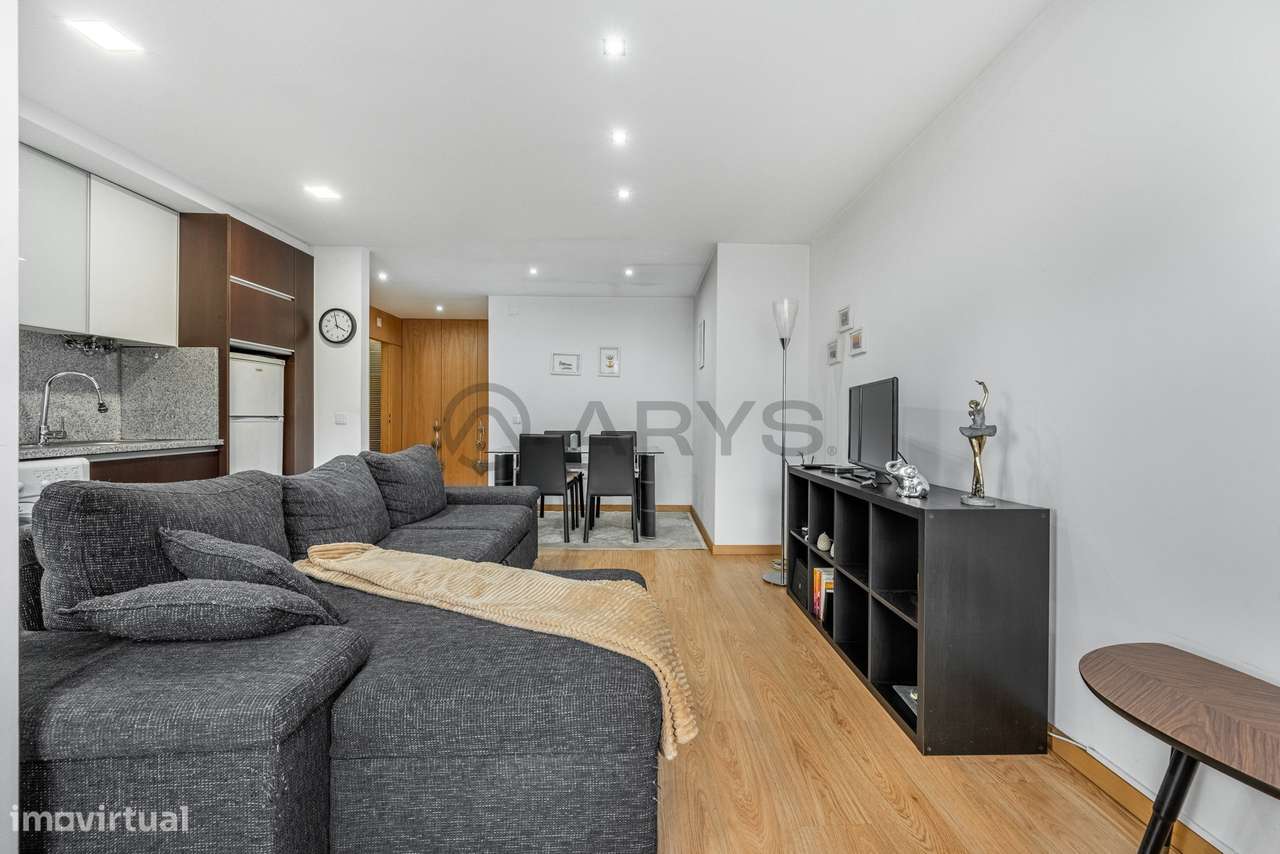 Apartamento T1 em Nogueiró, Braga com Lugar de Garagem-3