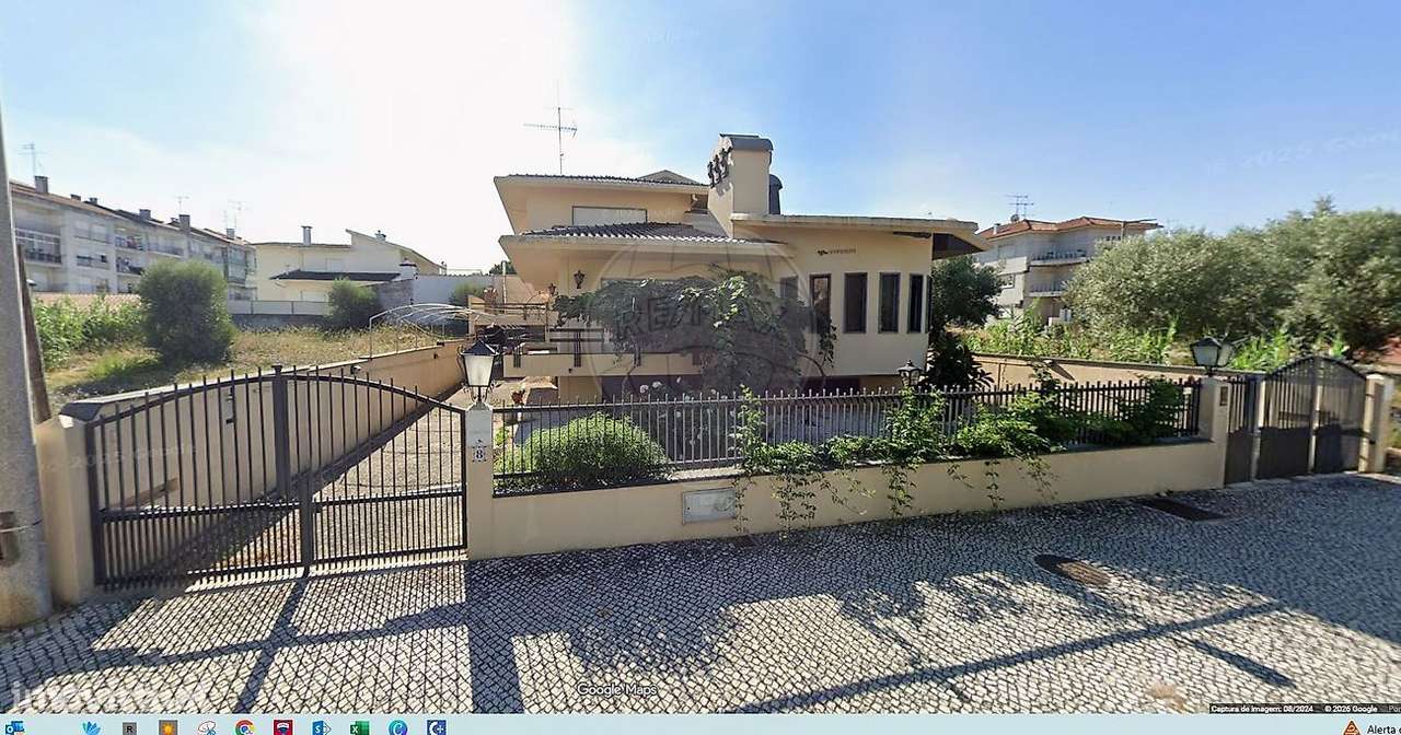 Moradia T6 para venda-49