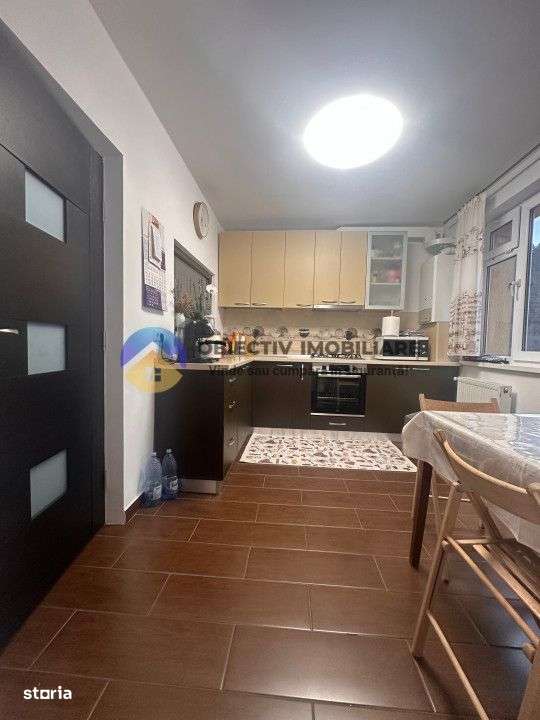 Apartament 3 camere RENOVAT 2019 - Imagine principală: 4/10