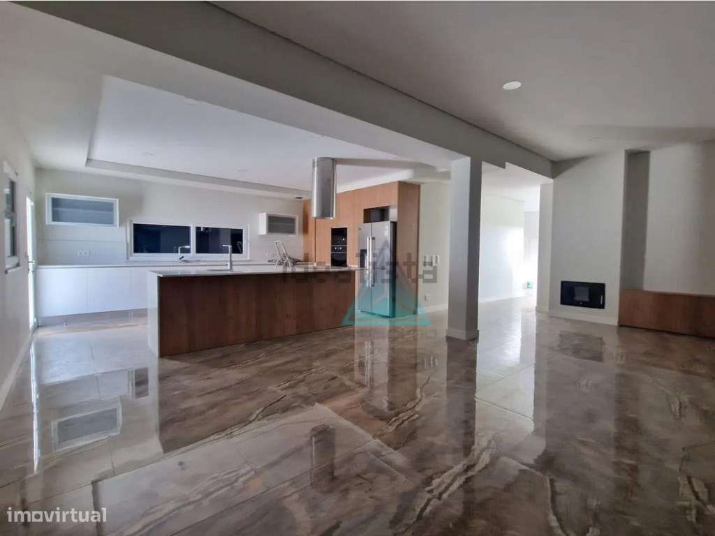 Moradia Isolada T5 de Luxo com Piscina e Garagem 18m em Azeitão - A... - Grande imagem: 4/20