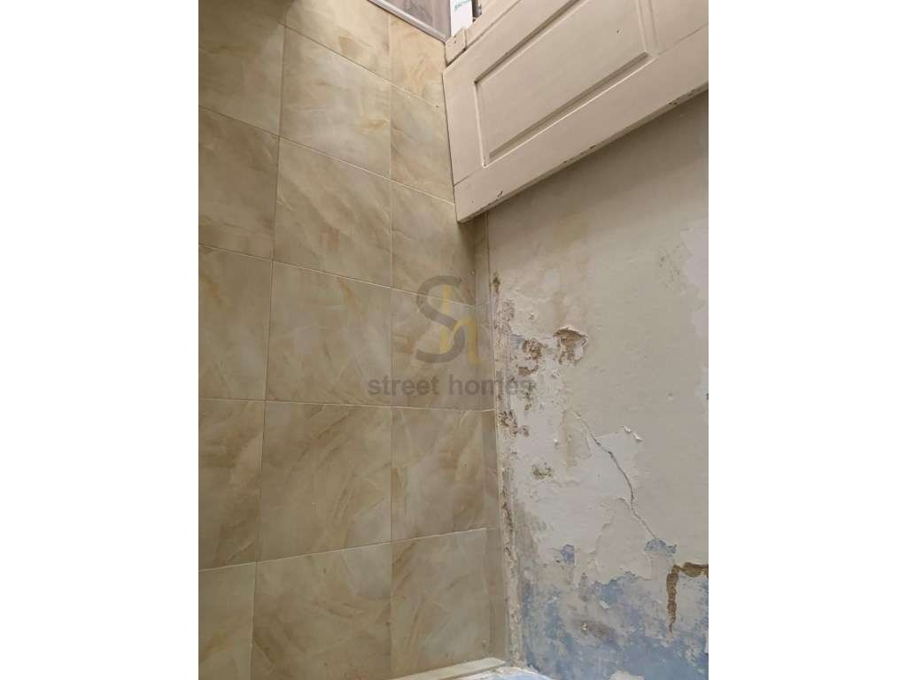 Prédio com dois pisos independentes para recuperação total-6