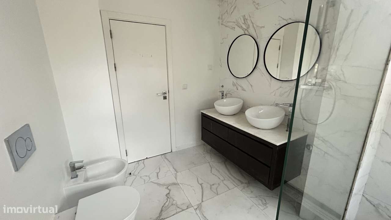 Apartamento T2 em Alvalade-6
