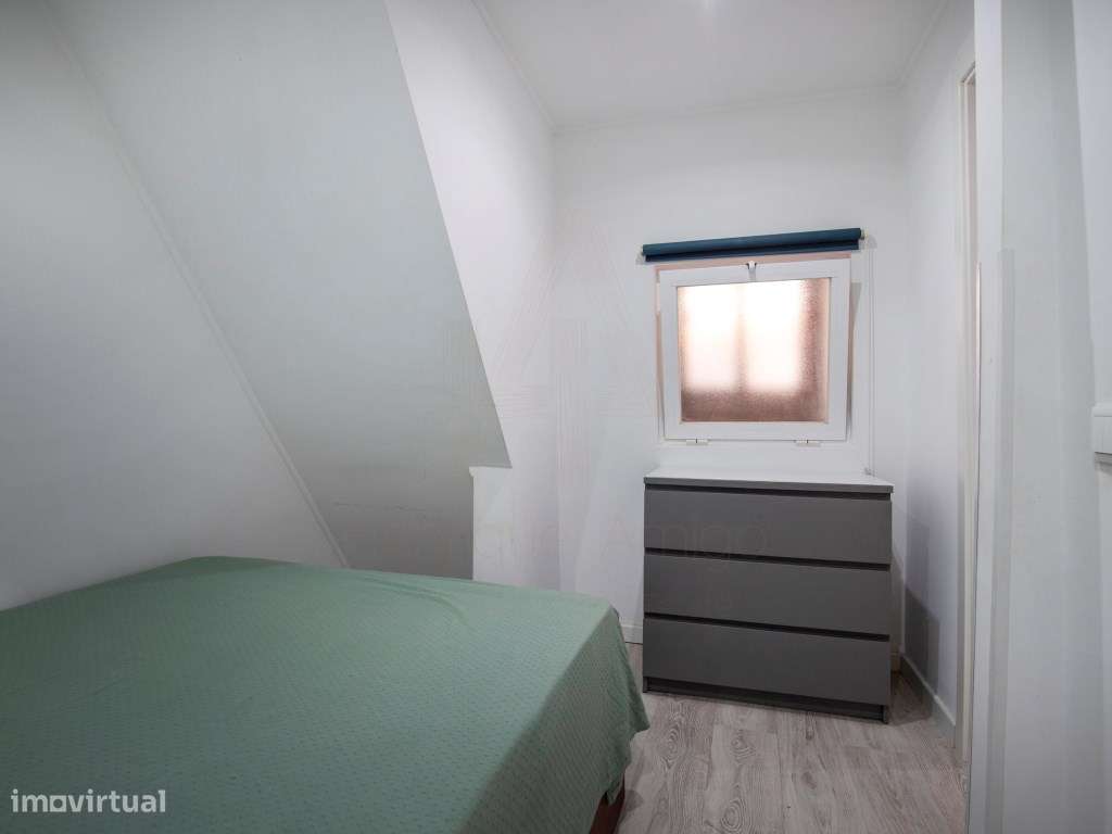 Apartamento T1 no Coração de Sesimbra - A 2 Minutos da Praia!-14