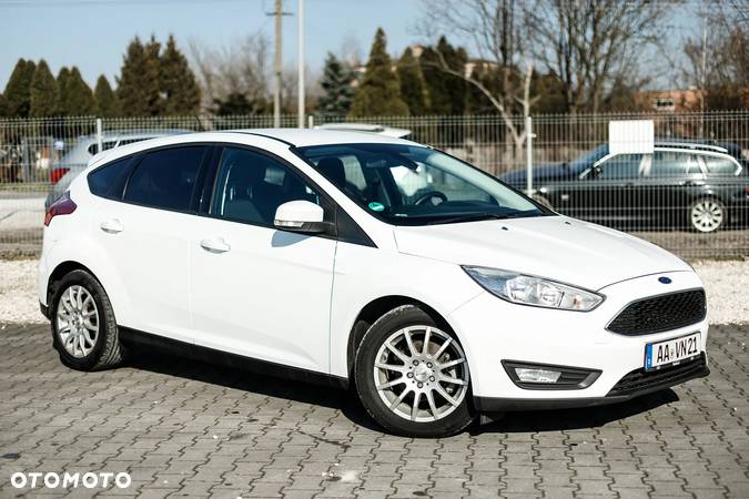 Ford Focus 1.0 EcoBoost Start-Stopp-System TITANIUM DESIGN - 30