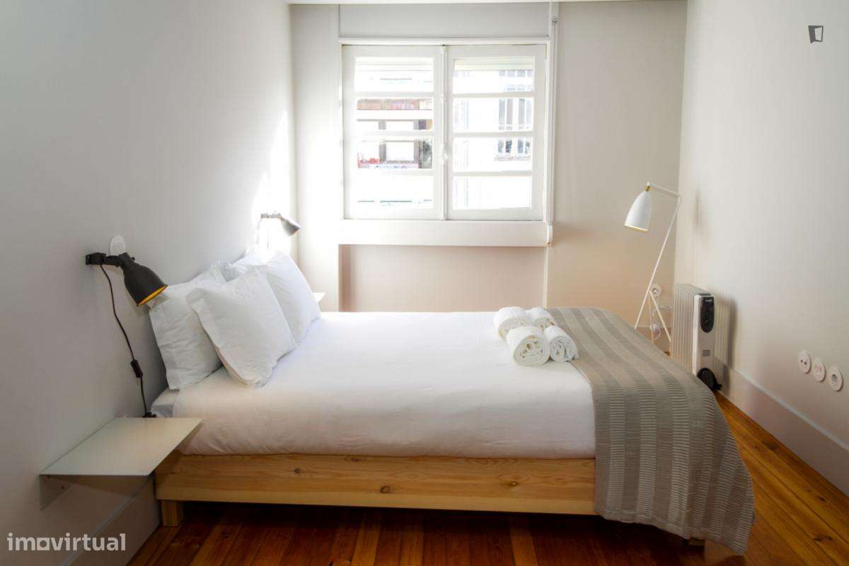 Apartamento com 3 quartos - localizado em Santo Ildefonso Porto - Grande imagem: 2/17