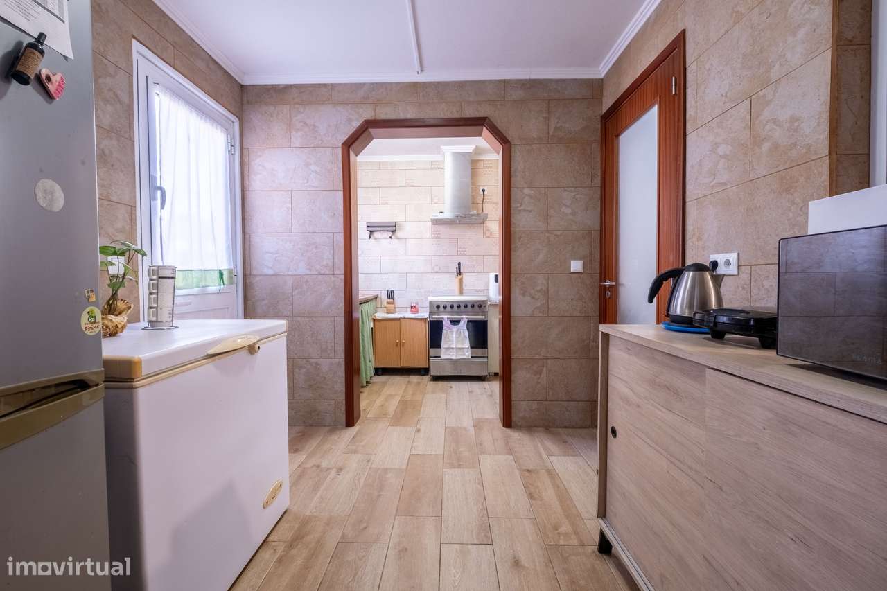 Moradia T3 localizada no Cabouco, Lagoa-5