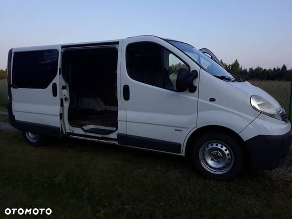 Opel vivaro - 3