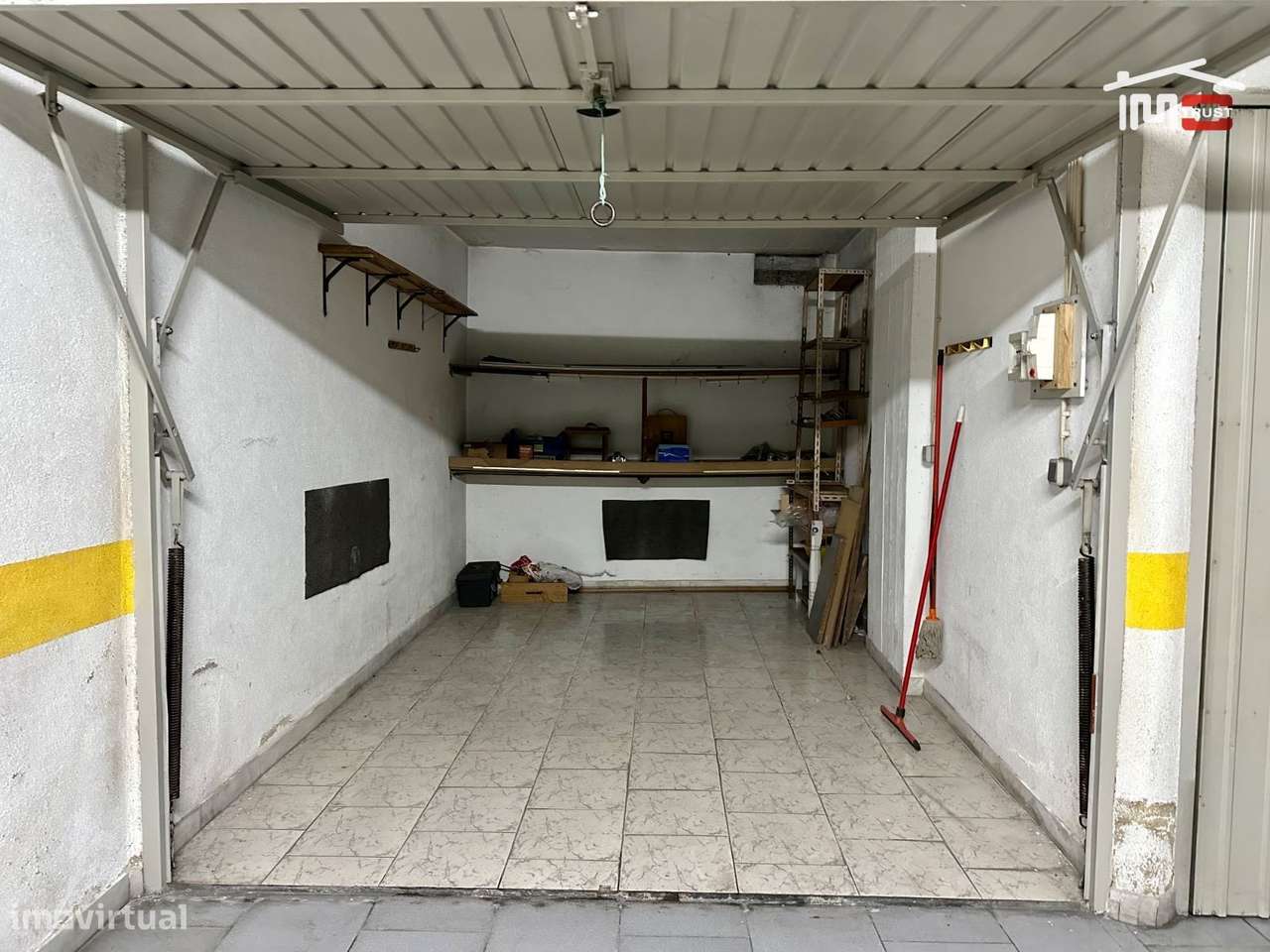 Garagem Box Fechada com Eletricidade - O Seu Refúgio Seguro. - Grande imagem: 3/13