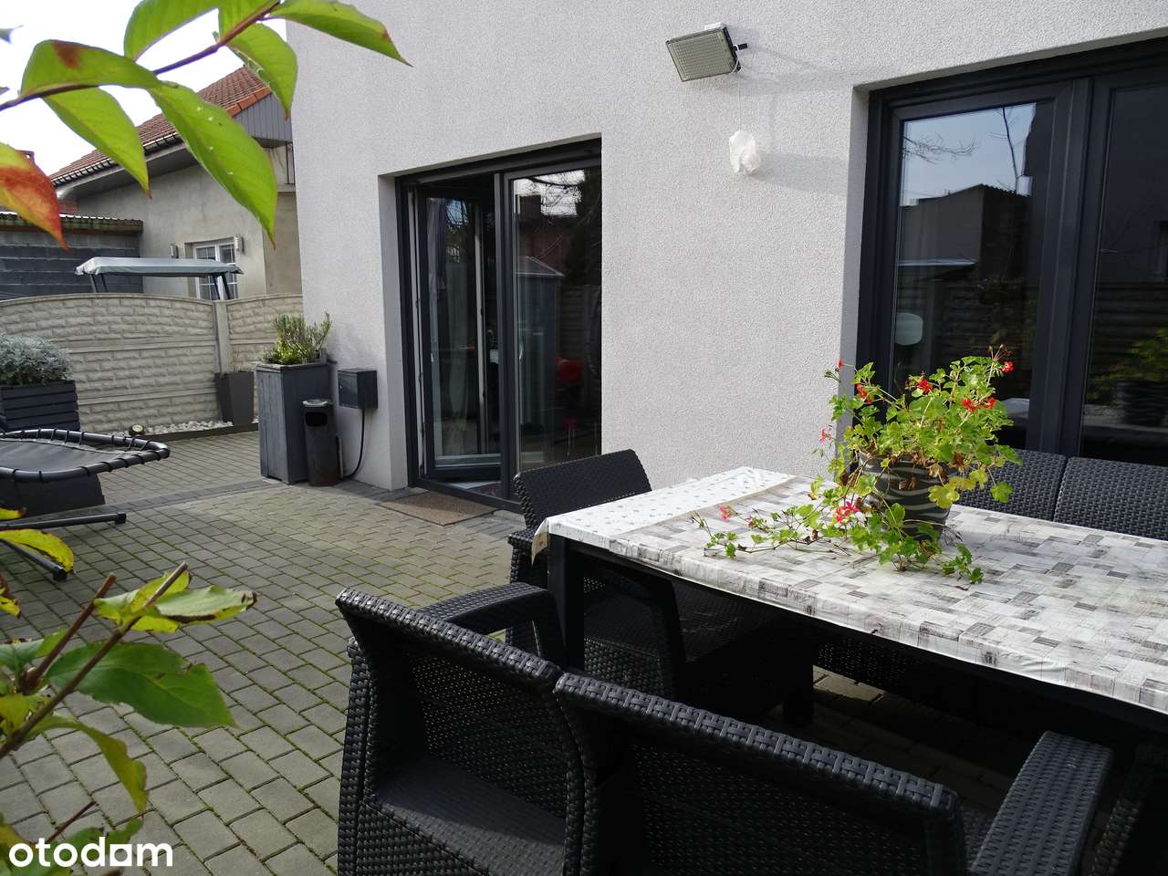 Dom w zabudowie szeregowej na sprzedaż-4