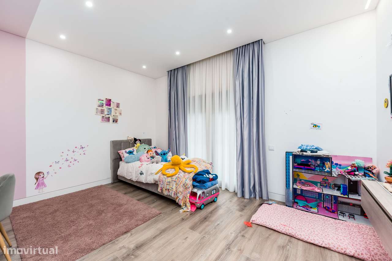 Moradia T4 Ramada | Piscina | Espaço exterior-26