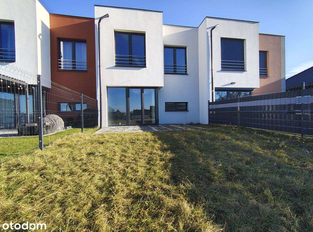 Szeregówka w świetnej lokalizacji-1