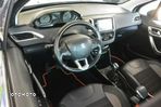 Peugeot 2008 1.2 Pure Tech Active EU6 - 11