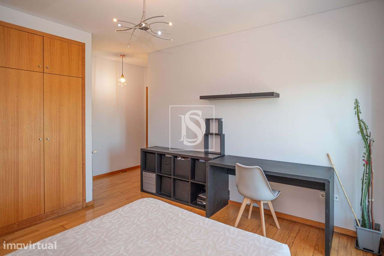 T3 com Suíte | Condomínio Fechado com Piscina | Barcelinhos-17