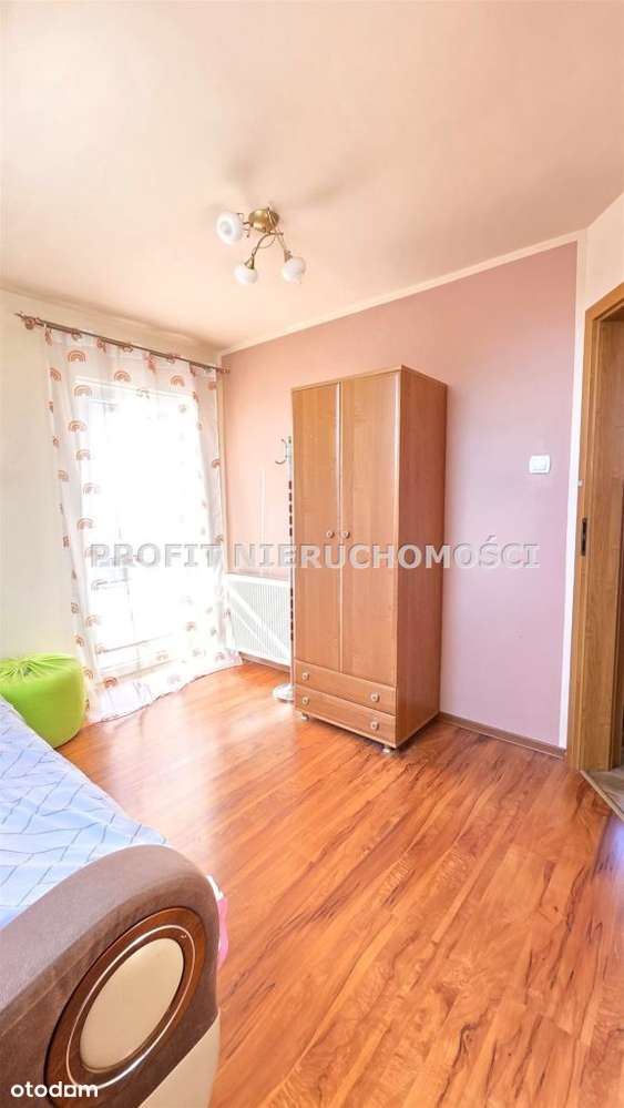 Komfortowy dom w spokojnej okolicy-15