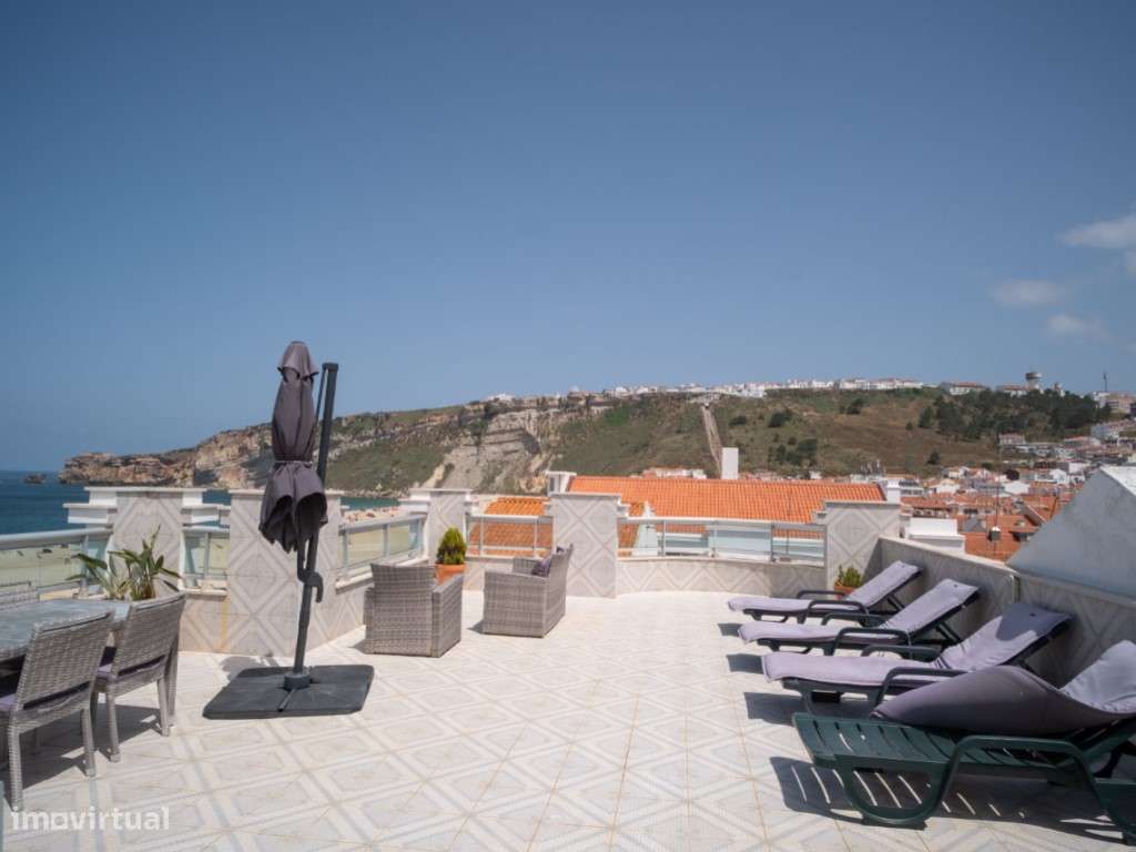 Apartamento T2 com Rooftop e Vista de 360º na Melhor Localização da...-39