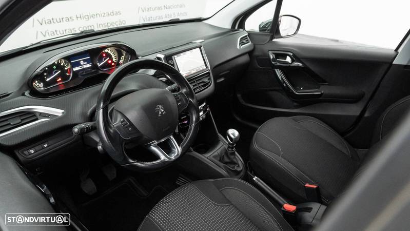 Peugeot 208 1.2 PureTech Allure - 11