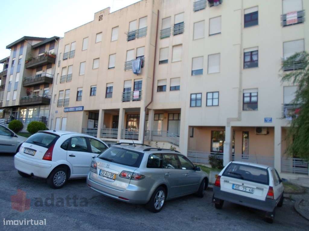 Apartamento T2 arrenda-se Alto S. João [Leroy Merlin | Coimbra Shop... - Grande imagem: 2/13