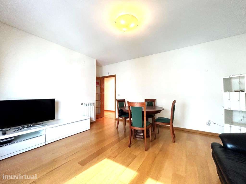 Apartamento T2 nas Laranjeiras com Excelente Localização e Conforto - Grande imagem: 5/23