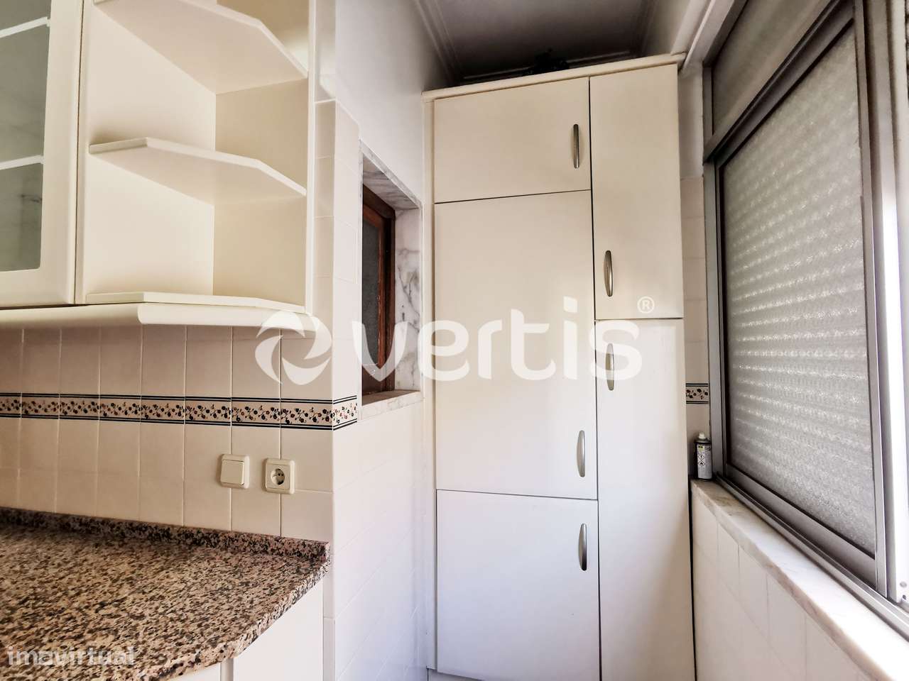 Apartamento T2 no centro de Carcavelos - Grande imagem: 3/20
