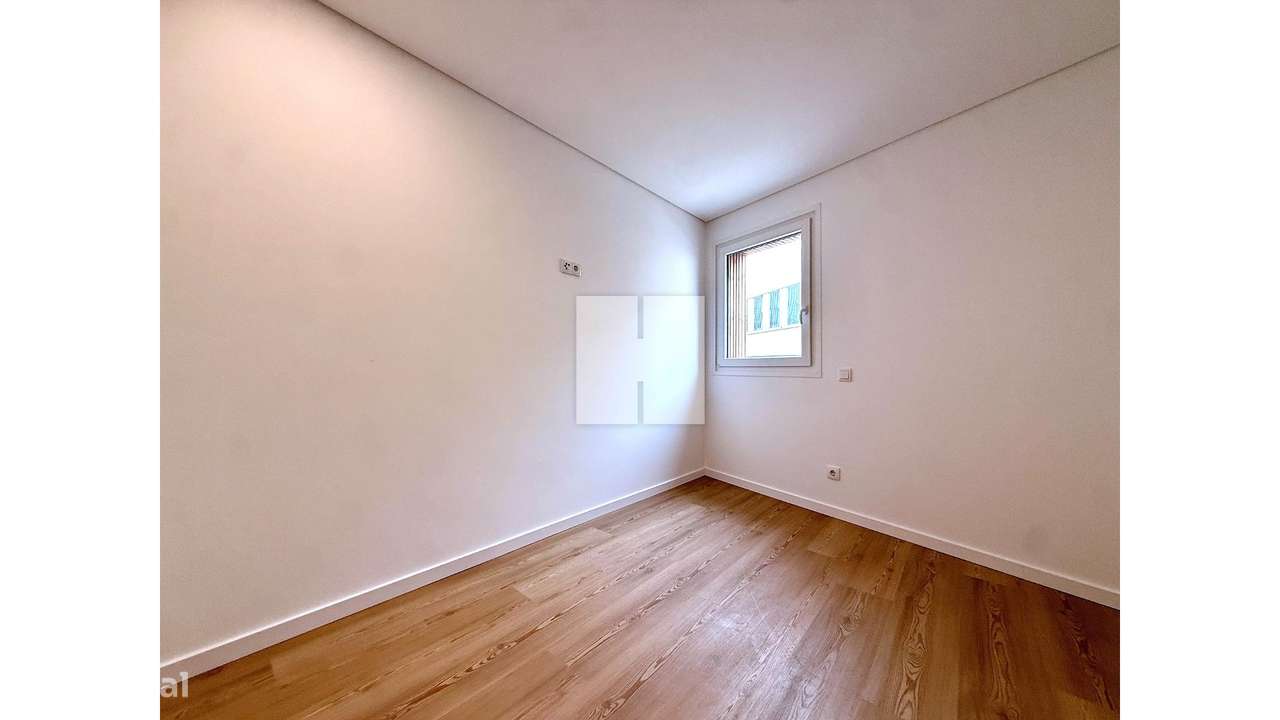 Apartamento T1K Novo em Zona Nobre-26