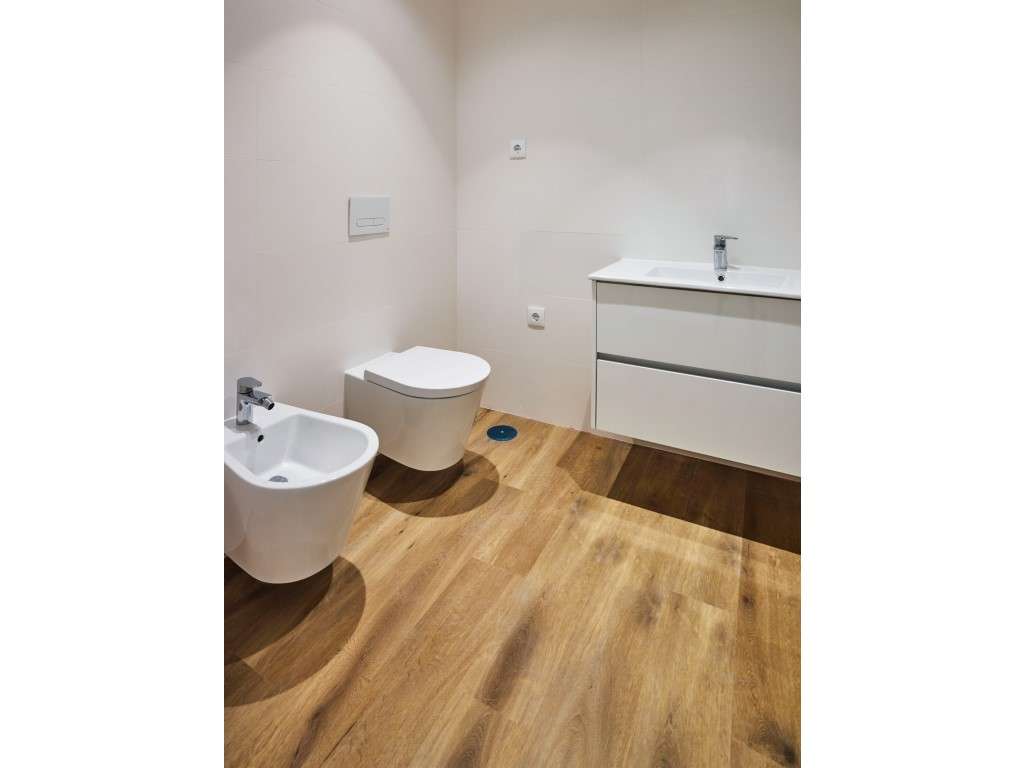 Edifício Independência- T2, r/c, excelentes áreas a 400 metros da p...-21