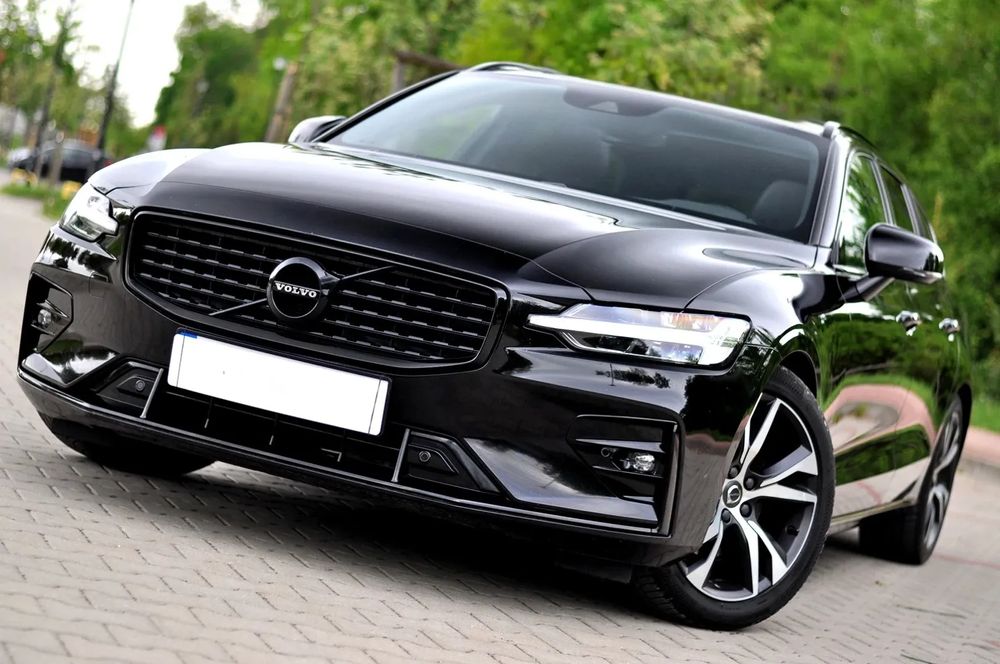 Volvo V60 II B4 D R-Design 2021