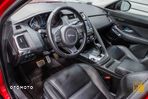 Jaguar E-Pace 2.0 i4P AWD R-Dynamic HSE - 17